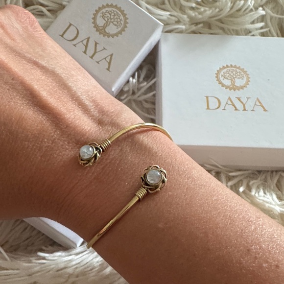 DAYA jewlery Jewelry - DAYA jewlery double moon stone bracelet in brass